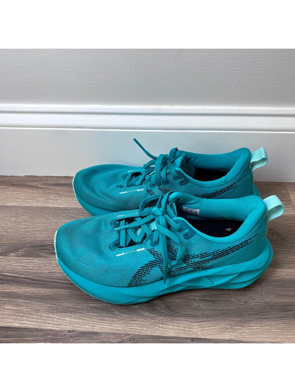 Asics Women's Running Shoes Size 7.5